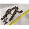 Image 1 : 2 Vintage Leg Hold Traps