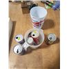 Image 1 : 2x Beer Pitchers & Beer Cans