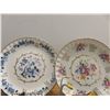 Image 3 : 2 Avon plates & 3 figurines