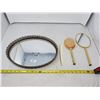 Image 1 : COMB BRUSH, MIRROR SET ON OVAL MIRROR BASE