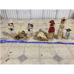 7 CORN HUSK DOLLS