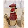 Image 9 : 7 CORN HUSK DOLLS