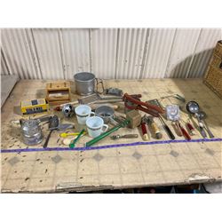 ASSORTED DISHES KNICK-KNACK-GLASSWARE IN BOX