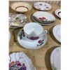 Image 14 : 3 BOWLS + 11 PLATES/SAUCERS + 1 TEACUP + CREAMER