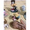 Image 7 : LOT OF HOUSEHOLD DECOR LIGHT HOUSE, BEARS, DOG, ECT