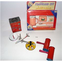 Toys/Noisemakers