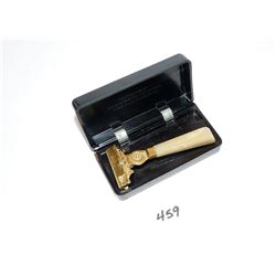 Shick Injector Razor and Case