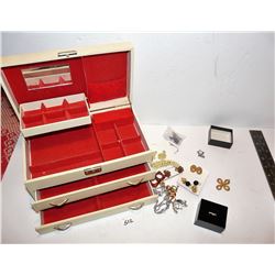 Vintage Jewellery Music Box Plus Contents