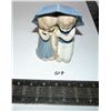 Image 1 : Vintage Grafenthal Carl Schneider Erben (?) Porcelain Boy & Girl Under Umbrella