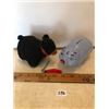 Image 1 : Lot of 2 small black bear & celluloid piggy banks 1950's