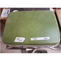 2 Vintage Suitecases - Samsonite Silhouette