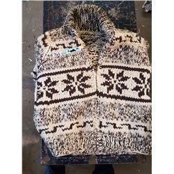 Siwash Sweater Size Large?