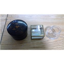 WOODEN CONTAINER, SMALL GLASS DISPLAY, SMALL GLASS JAR