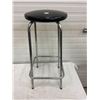 Image 3 : Chrome Stool