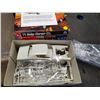Image 2 : 71 DODGE CHARGER 1:25 MODEL KIT