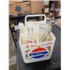 Image 1 : PEPSI CRATE W/ 5 BOTTLES