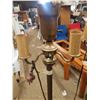 Image 3 : 2X  Vintage Floor Lamps