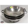 Image 1 : LOT OF 3 ASSORTED SIZE STAINLESS STEEL COLANDERS