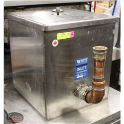 STAINLESS STEEL GREASE TRAP 16" X 16" X 17"