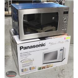 LIKE-NEW IN BOX PANASONIC 2.2CU MICROWAVE- 1200W