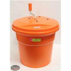 DYNAMIC 20L COMMERCIAL SALAD SPINNER