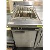 Image 1 : GARLAND COMMERCIAL ELECTRIC DEEP FRYER