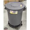 Image 1 : MARINO COMMERCIAL 20 GALLON TRASH CAN W/ LID &