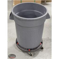 RUBBERMAID BRUTE 20 GALLON TRASH CAN W/ DOLLY