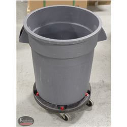 RUBBERMAID BRUTE 20 GALLON TRASH CAN W/ DOLLY