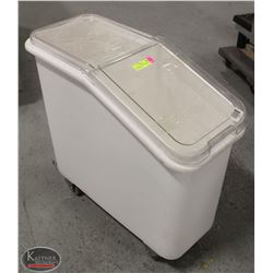 CAMBRO ROLLING INGREDIENT BIN W/ SLIDING LID