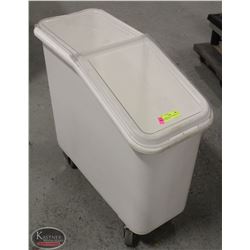 CAMBRO ROLLING INGREDIENT BIN W/ SLIDING LID