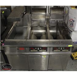 FRYMASTER DOUBLE DEEP FRYER W/ FRY DUMP STATION