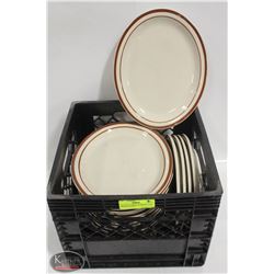 CRATE OF APPROX 24 BROWN OVAL DINNER PLATES