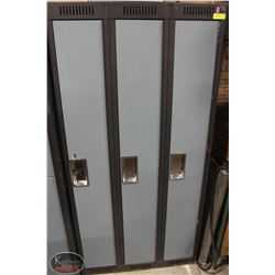 BANK OF 6 LOCKERS