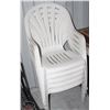 Image 1 : STACK OF 5 WHITE PATIO CHAIRS