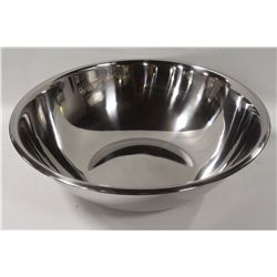 NEW WINCO 16 QT STAINLESS STEEL MIXING BOWL