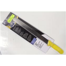 NEW WINCO 12" WAVY EDGE SLICING KNIFE W/ YELLOW