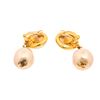 Image 4 : Chanel Vintage Gold Faux Pearl Tear Drop Clip On Earrings