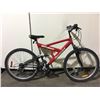 Image 1 : 2 BIKES - GREEN ARASHI 18-SPEED ROAD BIKE, RED ARASHI 21-SPEED FULL SUSPENSION MOUNTAIN BIKE