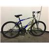 Image 2 : 2 BIKES - BLUE / SILVER CARRERA 18-SPEED FRONT SUSPENSION MOUNTAIN BIKE, BLACK GLOBE 21-SPEED FRONT