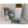 Image 1 : Lot of Bathroom Accessories