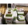 Image 1 : RubberMaidFresh Works Produce Saver Set