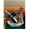 Image 1 : Lot of flippers, scoops, measuring, etc