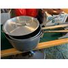Image 1 : Lot of 3 large aluminuum saucepans