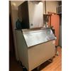 Image 1 : Hoshizaki Ice Maker with storage -THE BUYER IS RESPONSIBLE FOR DISCONNECTION AND REMOVAL - BUYER MUS