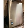 Image 2 : Hoshizaki Ice Maker with storage -THE BUYER IS RESPONSIBLE FOR DISCONNECTION AND REMOVAL - BUYER MUS