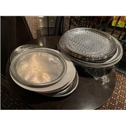 Lot of assorted party trays