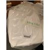 Image 1 : LINENS: Lot of 6 King Fitted Sheets