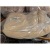 Image 1 : LINENS: Lot of 1 king blanket