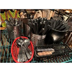 Lot of assorted utensils